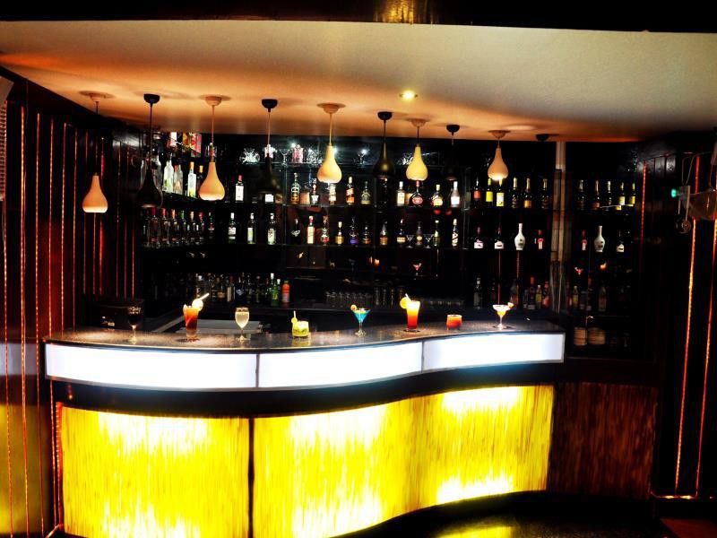 Hotel Bonsejour Puduccseri Kültér fotó